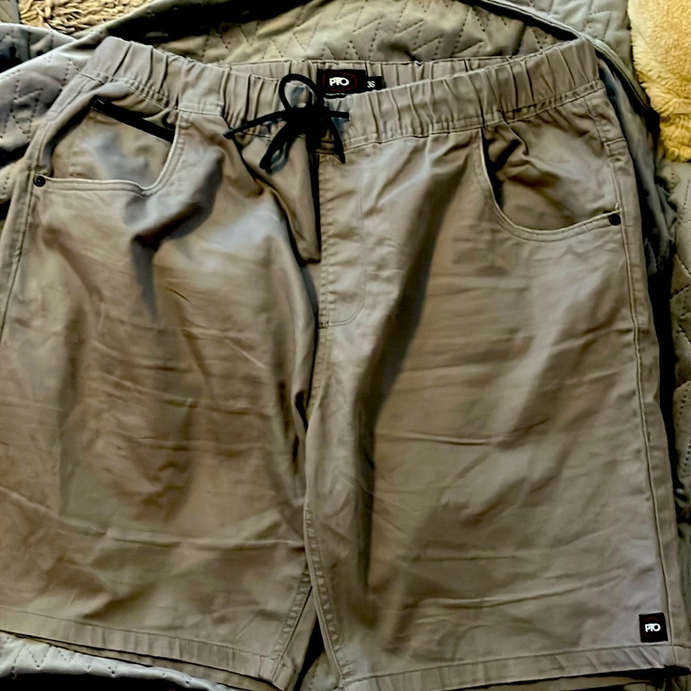 PTO pull on shorts